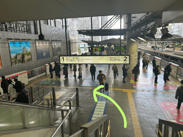 大阪駅１番ホームの写真